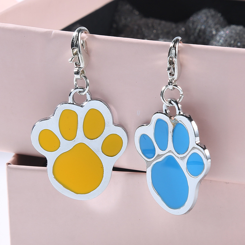 Cross-border best-selling pet dog brand 8-color footprint pet jewelry pendant, anti-loss engraved dog pendant, pet accessory pic 3