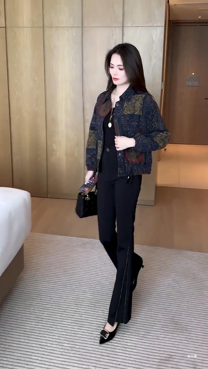 时尚休闲短外套女士春秋新款百搭长袖衬衫宽松时髦中老年开衫上衣详情4