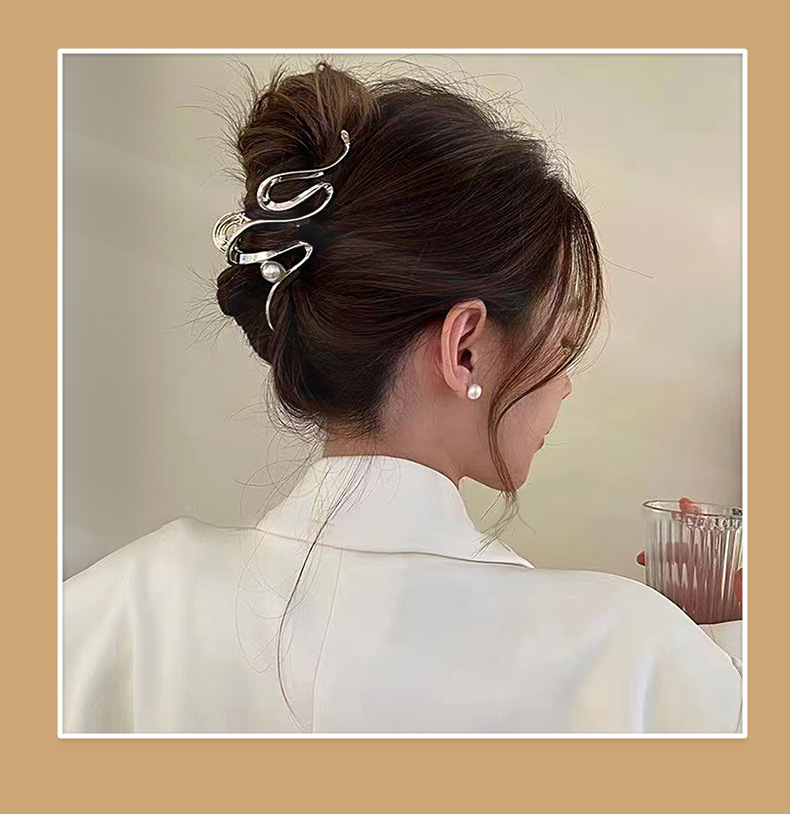 新款盘发合金抓夹轻奢风发饰ins高级感发夹可爱后脑勺固定夹子                              详情2