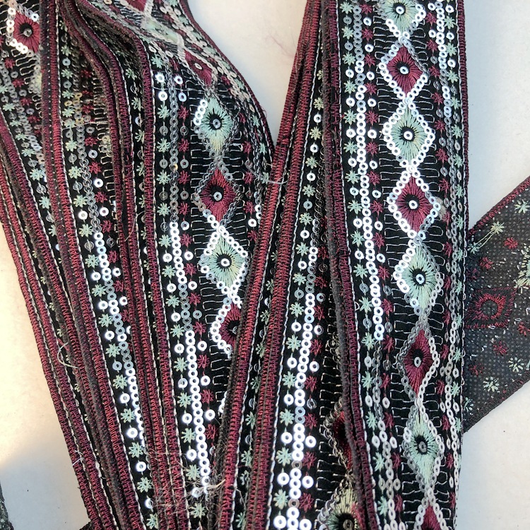 In stock: mesh, sequin, embroidery, lace, gold thread, bone lace, webbing, curtains, wedding lace, clothing accessories pic 3