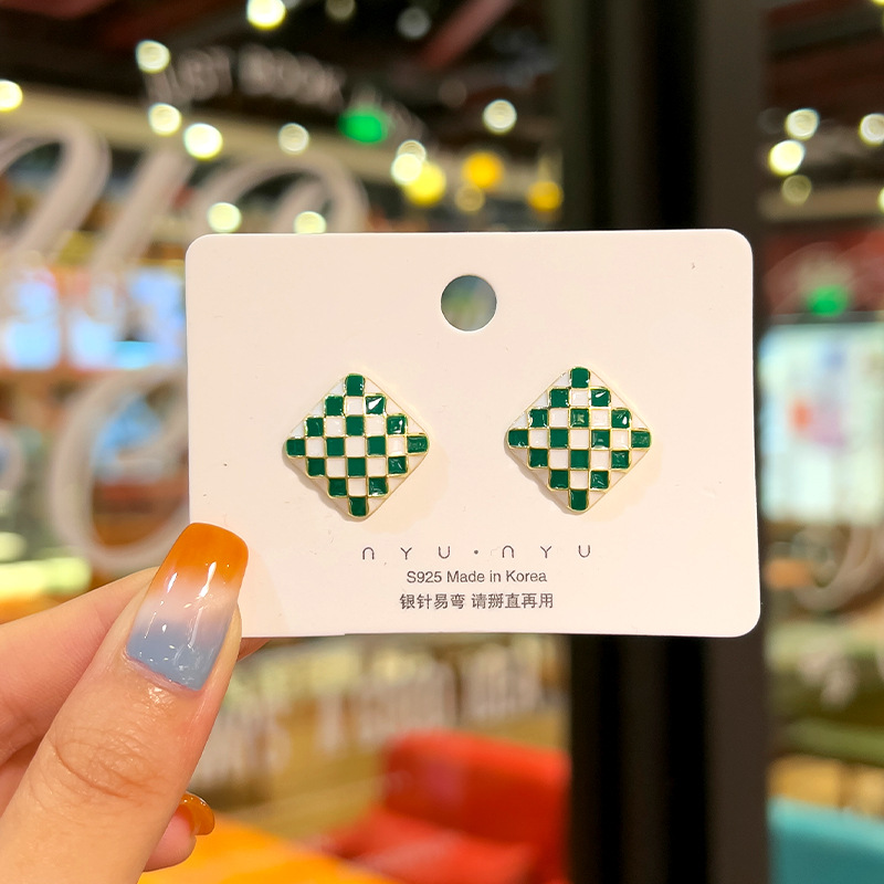 925银针珍珠耳钉高级感几何小巧气质耳饰女可爱镶钻个性耳骨钉详情17