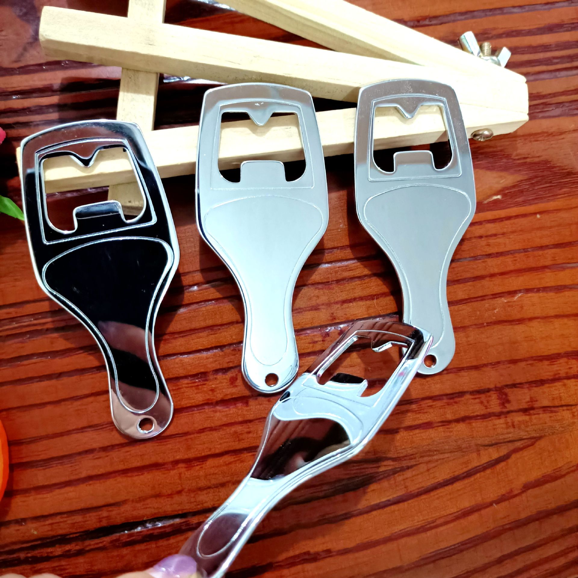 Metal shiny bottle screwdriver, beer screwdriver, screwdriver box, fine bottle screwdriver, 1 yuan supply pic 5