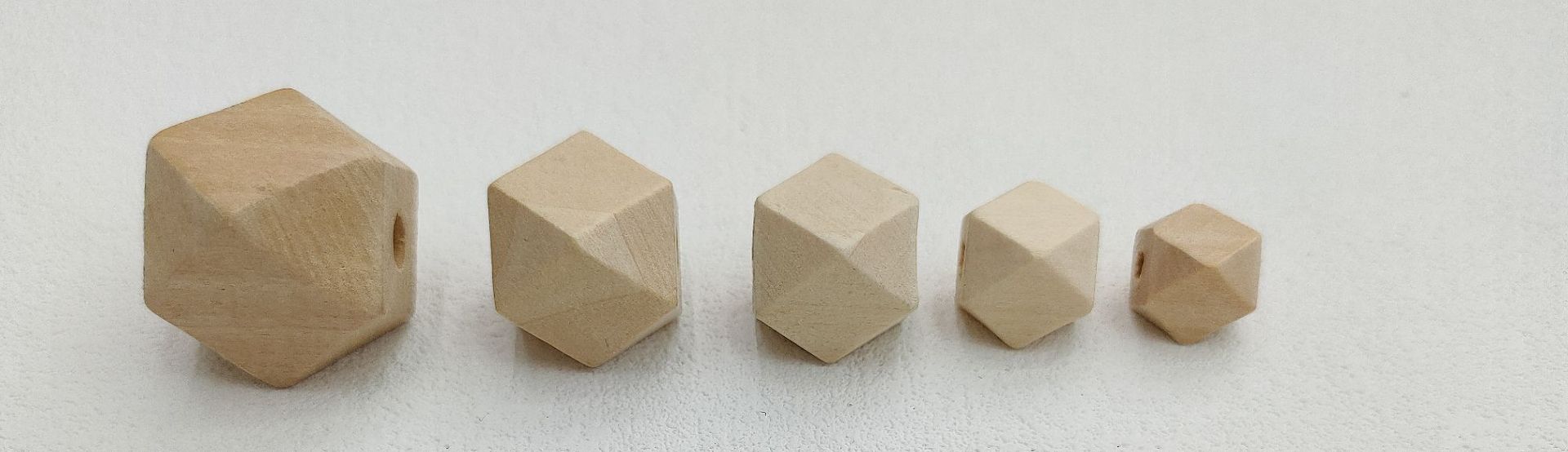 成林木珠彩色树叶耳饰配件装饰品特色耳环圆珠散珠厂家批发详情5