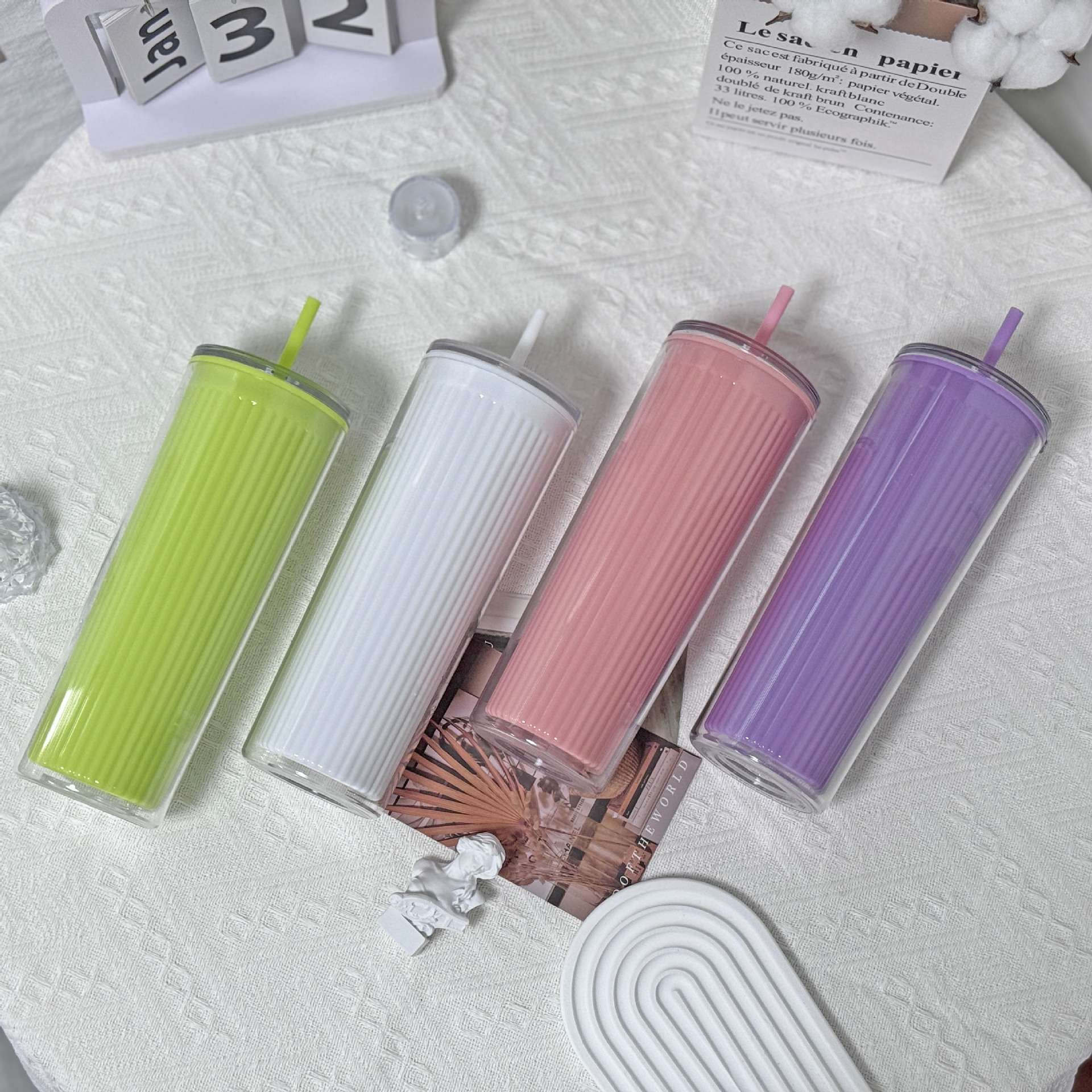 Wholesale of new summer internet-famous couple cups, plastic straw cups, and large-capacity plastic water cups for export with vertical patterns and straight bodies pic 16