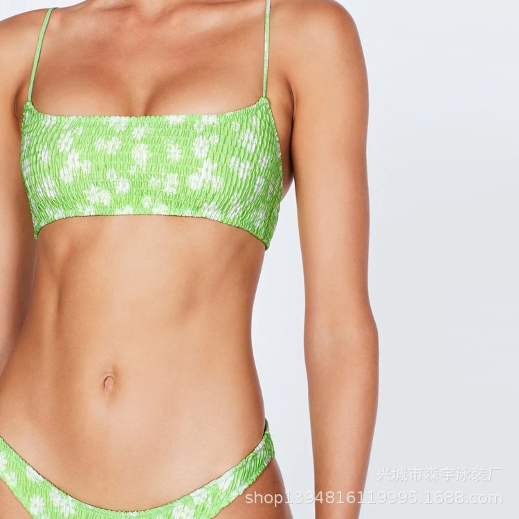 The 11-color INS triangular double-sided swimsuit with strapless and pleated designs from Europe and America has swept the new bikini style pic 13