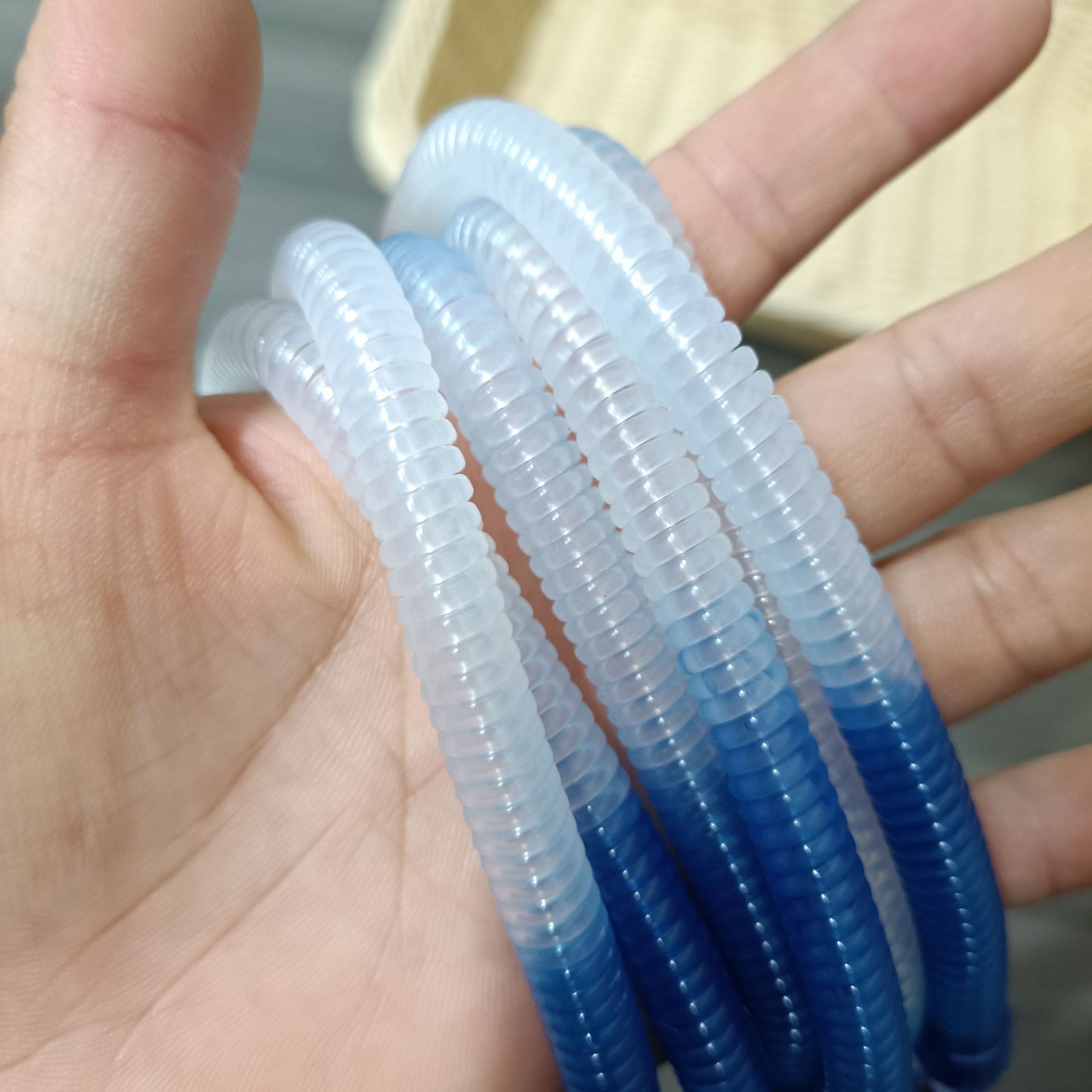 Spring rope plastic spring keychain, anti-loss spring rope keychain pendant wholesale pic 5