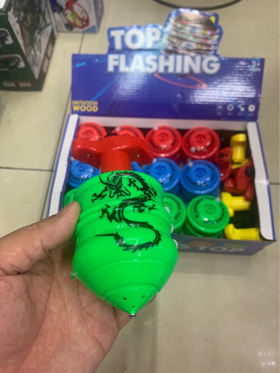 新款红外线音乐陀螺卡通发闪光儿童玩具新款地摊夜市热销批发光礼详情3