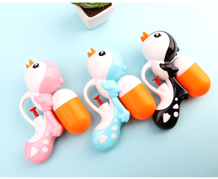 企鹅水枪玩具小孩宝宝夏天戏水喷水亲子打水仗沙滩儿童卡通呲水枪详情15