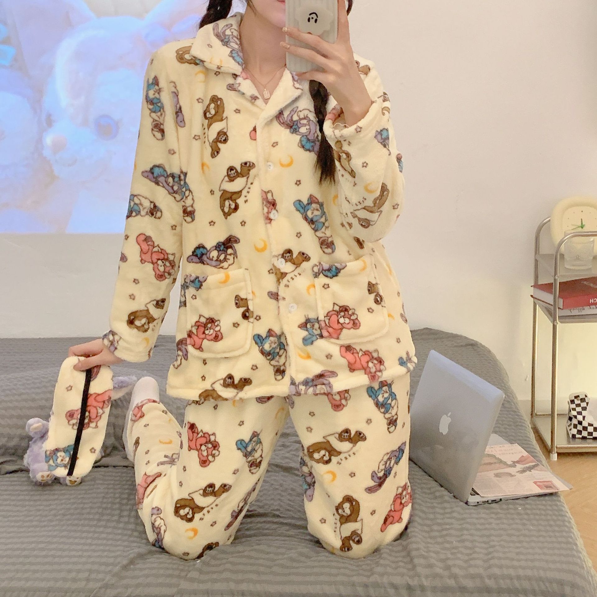 冬季法兰绒女士睡衣翻领开衫长袖长裤少女卡通可爱保暖家居服套装详情9
