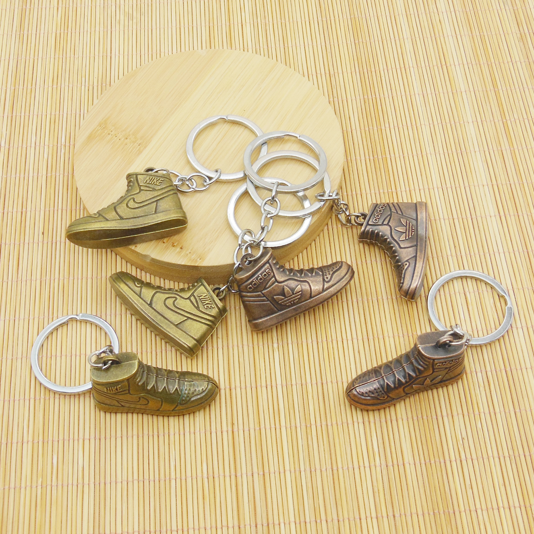 跨境汽车改装钥匙扣挂件创意仿真汽车挂排换挡金属模型小礼品现货详情3