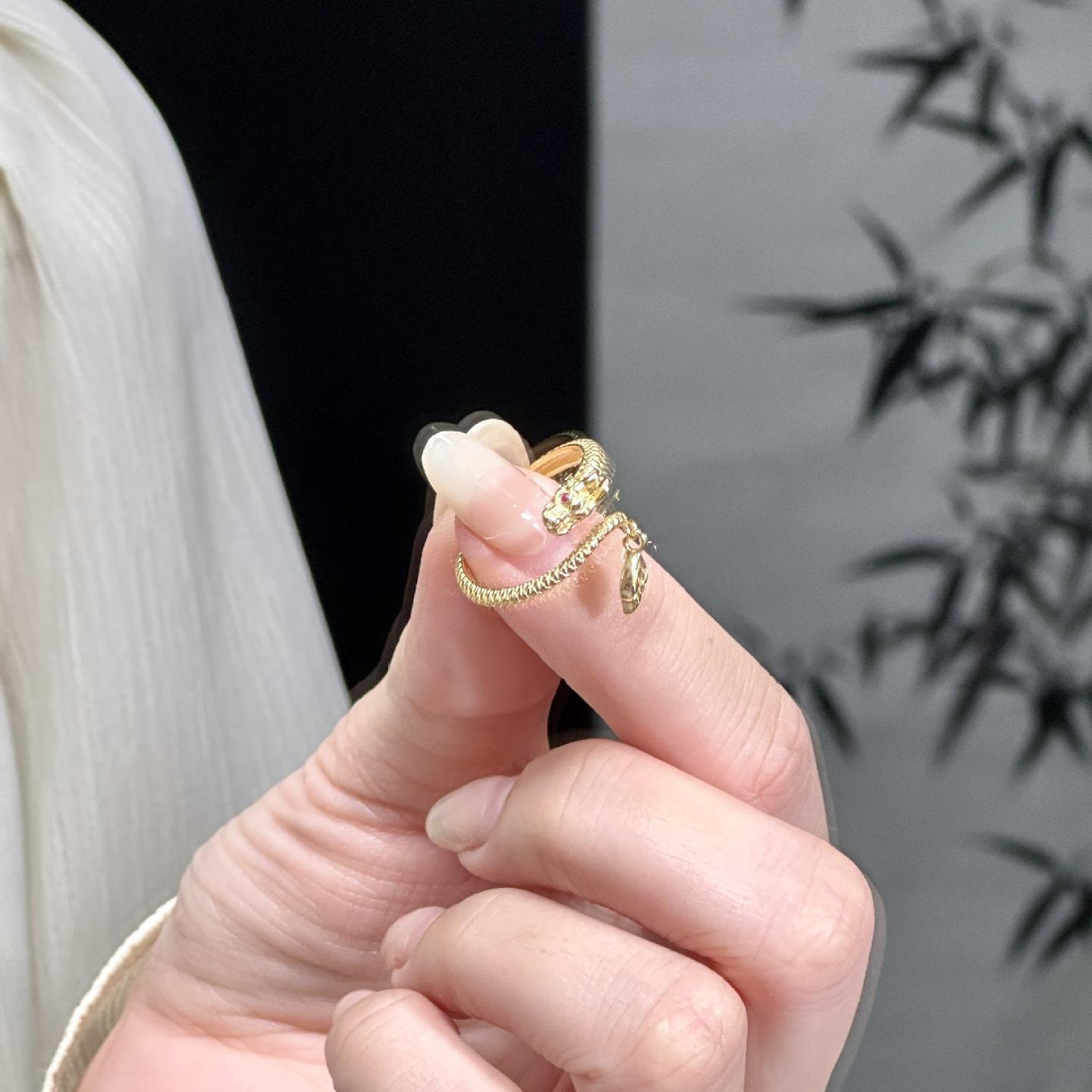 抖音直播货源批发新款神龙摆尾戒指本命年生肖龙情侣款对戒指环国潮商品详情7