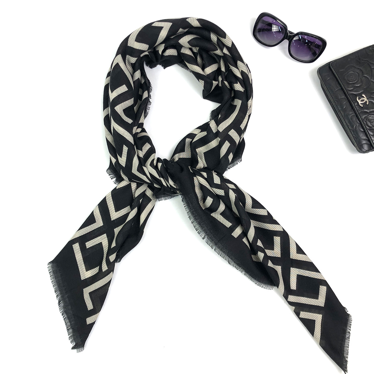 新款欧美跨境专供130cm时尚百搭印花大方巾 披肩围巾 工厂批发 空调保暖详情7