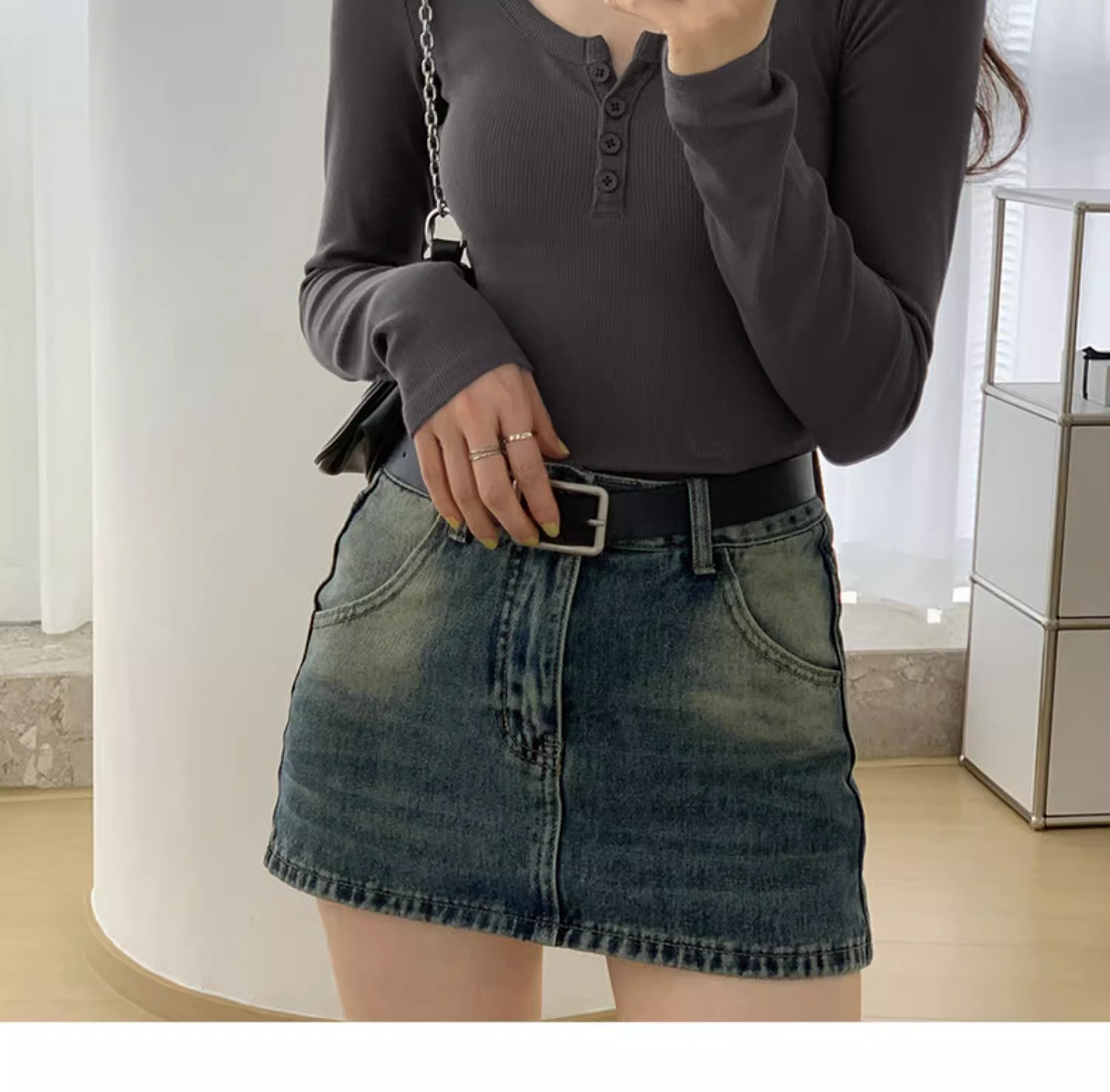 白色长袖t恤女2023秋装新款女装内搭上衣正肩体恤螺纹V领打底衫详情19