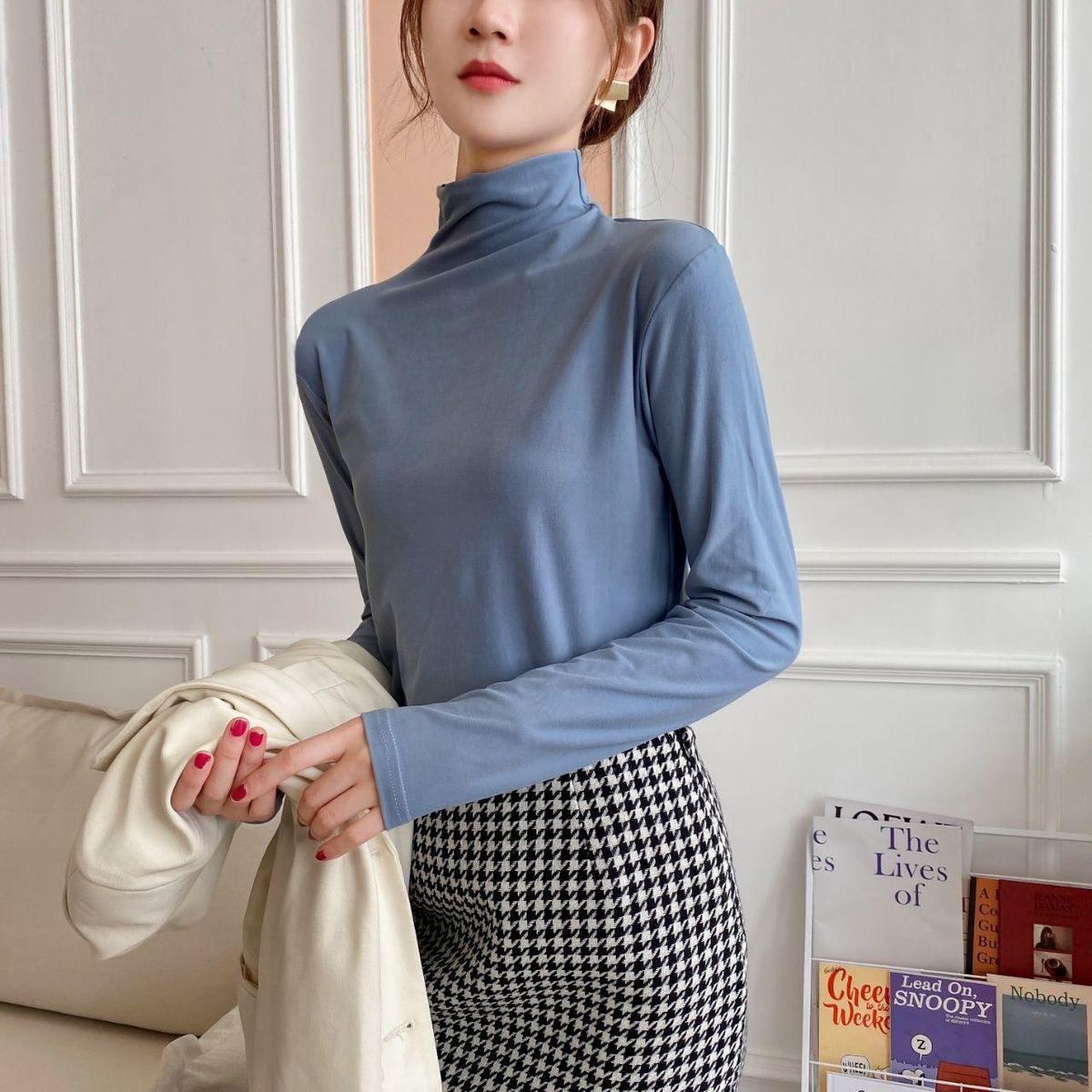 For autumn and winter, pair a semi-high-neck Korean-style mask base layer with a versatile, thick, stylish and slimming long-sleeved T-shirt for ladies pic 16