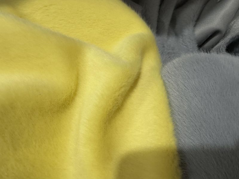 Artificial fur, jade fox velvet fabric, toy neck, ear cups, decorative Christmas tree skirt, plush mink fabric in stock pic 10