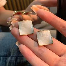 Light luxury and niche design sense, frosted brushed double-layer geometric earrings, simple and versatile for women, elegant stud earrings pic 2