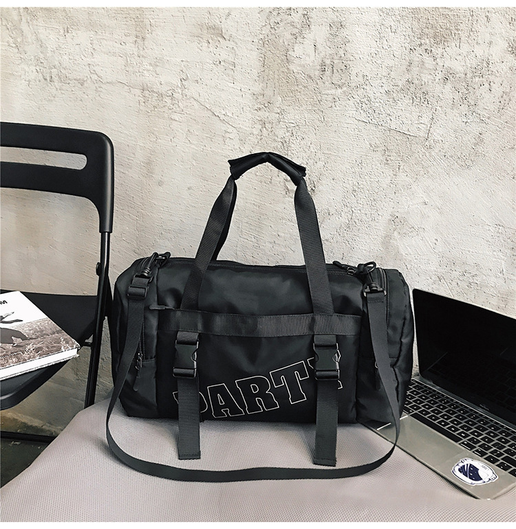 手提短途旅行包女潮牌时尚休闲斜挎包干湿分离运动大容量健身包男详情21