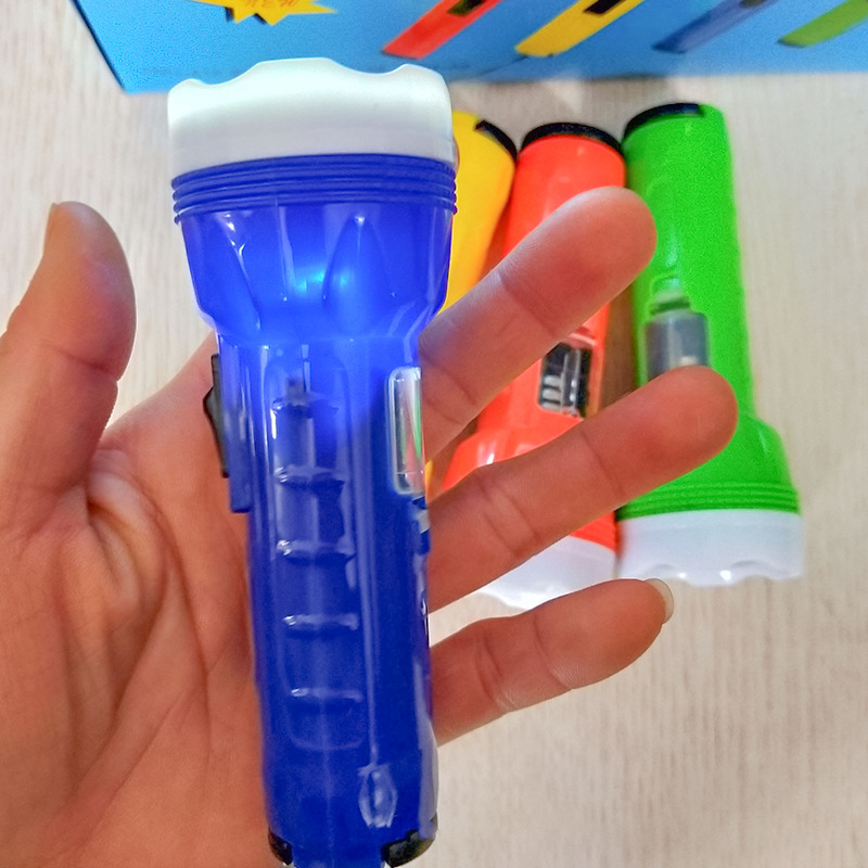 One-yuan and two-yuan hand lights, night lights, flashlights, portable large flashlights, one-yuan and two-yuan supply pic 2