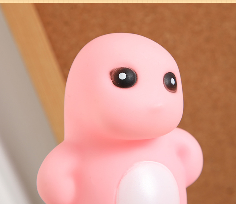 小奶龙小夜灯摆件搪胶卡通公仔床头发光摆件夜市摆摊创意小灯玩具详情12