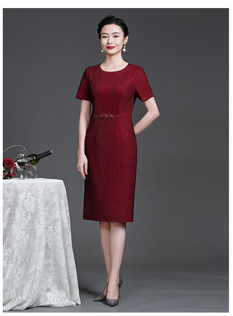 Venta directa de fábrica 2023 otoño invierno nuevo estilo manga larga con peluche temperamento modesto vestido de mamá de mediana edad y edad vestido de tamaño grande pic 13