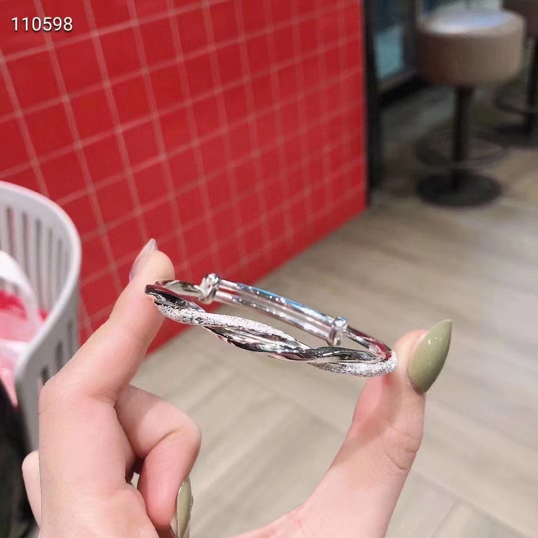 999足银时尚扭麻花推拉手镯女银手链礼物女详情14