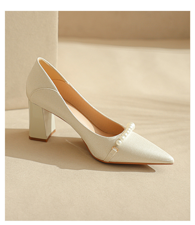 绝美缎面气质高跟鞋粗跟单鞋白色旗袍鞋伴娘鞋女日常婚鞋女新娘鞋详情11