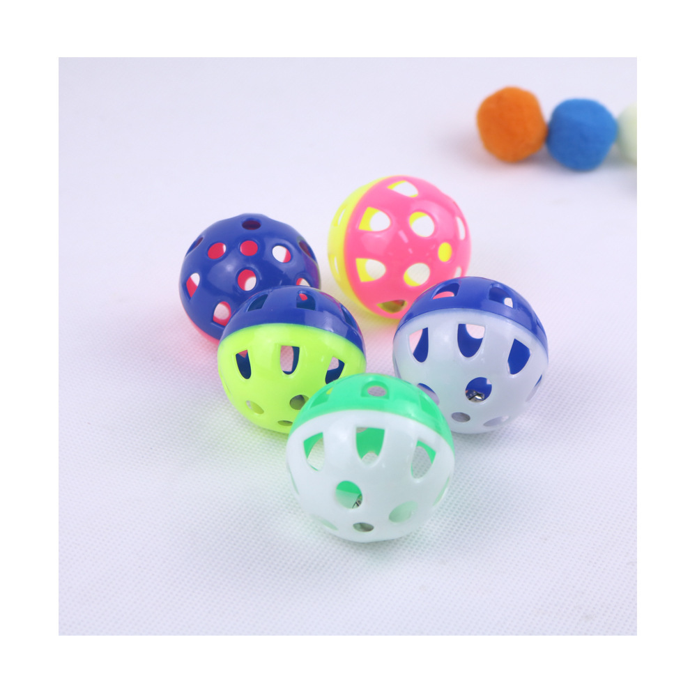 5-centimeter hollowed-out plastic multi-color bell. Cats love plastic toy manufacturer price pic 5
