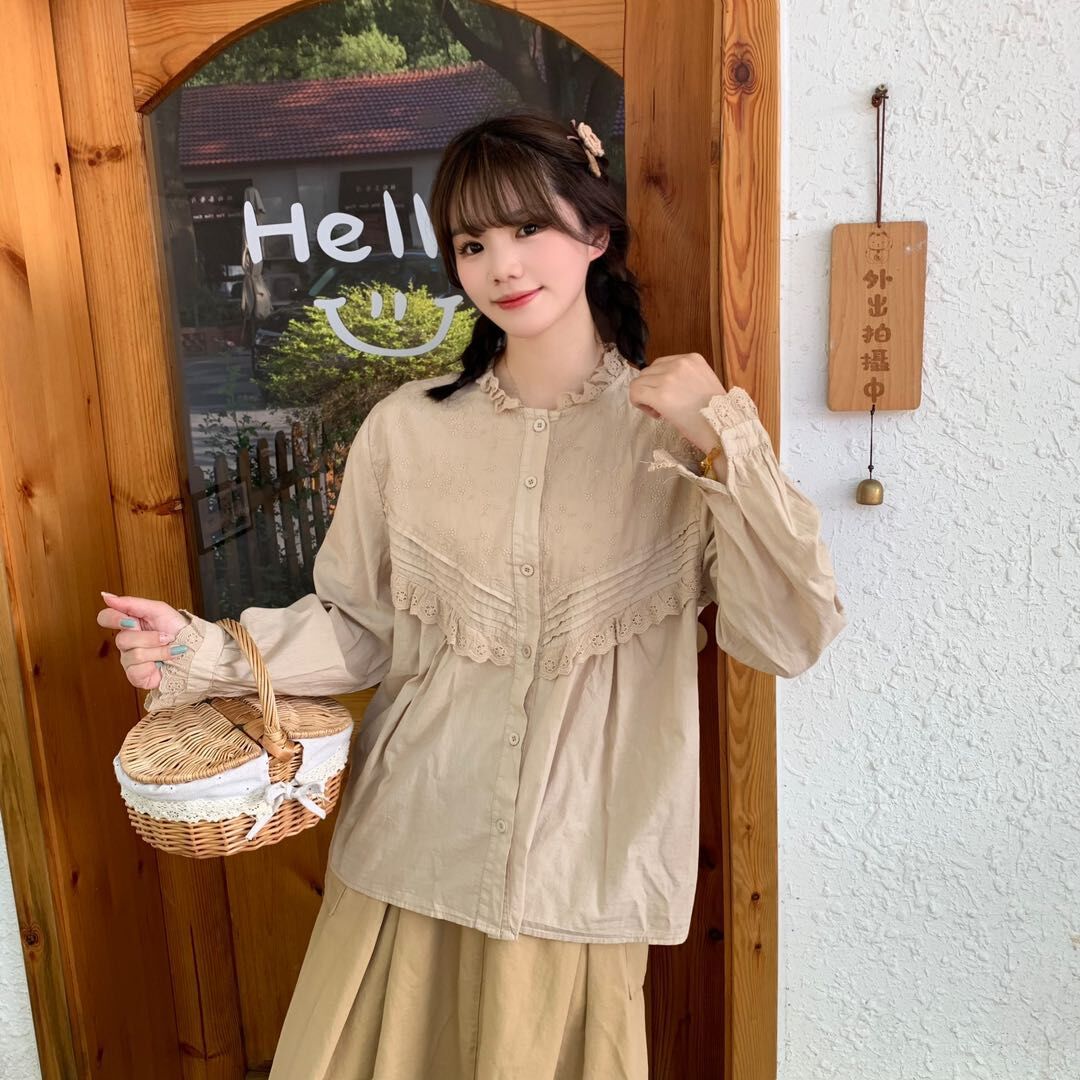 Embroidered shirt 2023 early autumn new style, fresh and simple lace trim top, sweet long-sleeved base layer for women 8326 pic 6