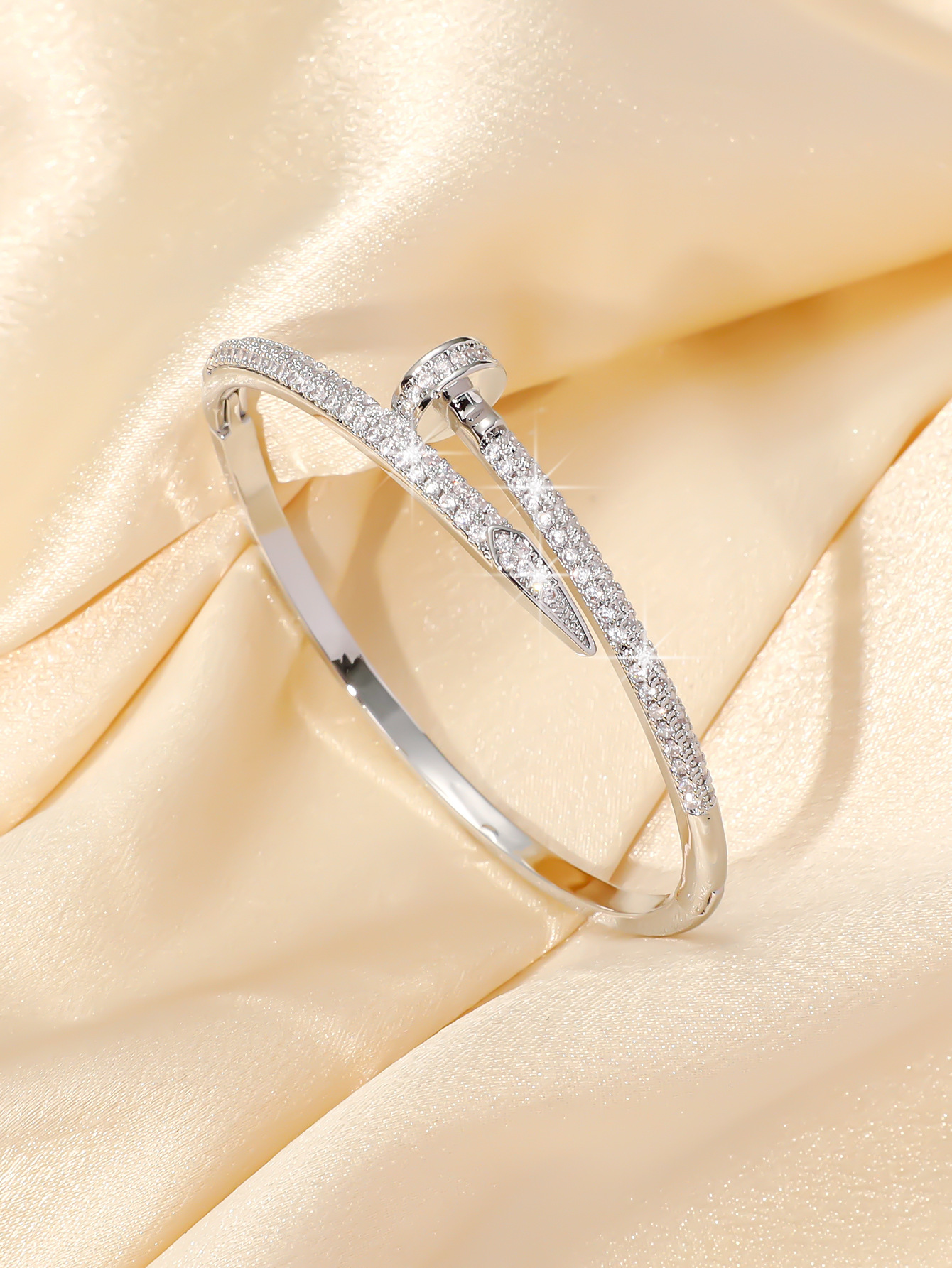 韩版手环铜微镶锆石手镯高级感精致女款镯子时尚气质手环手饰配饰详情14