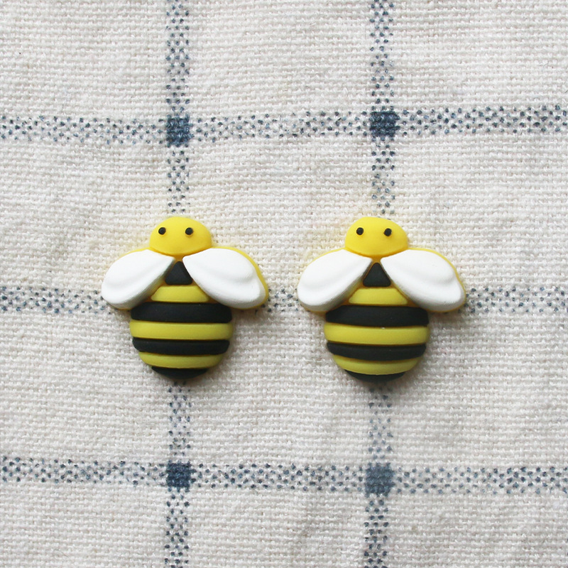 Accesorios de PVC tocados de abejas de dibujos animados accesorios de bricolaje accesorios para niños horquillas crema goteo pegamento casos de teléfono parches pic 8
