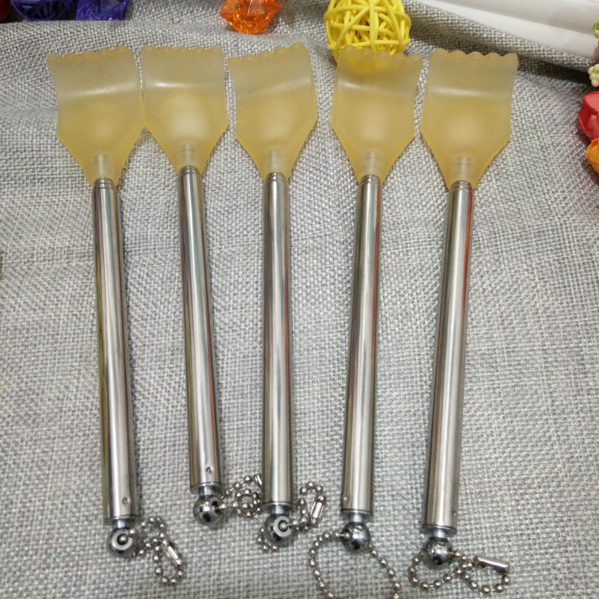 Four-section telescopic stainless steel horn scratcher, back steel pipe scratcher, no need for gifts pic 4