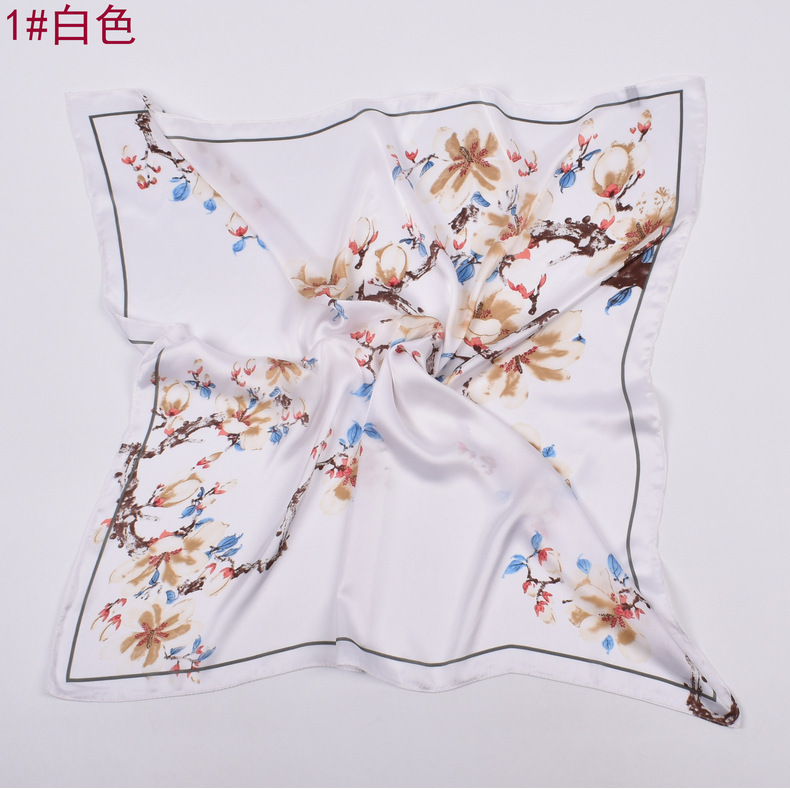 Wholesale of the new sweet floral pattern imitation silk scarves for autumn and winter 2022. Fashionable and elegant 70-square-meter scarves are versatile pic 16