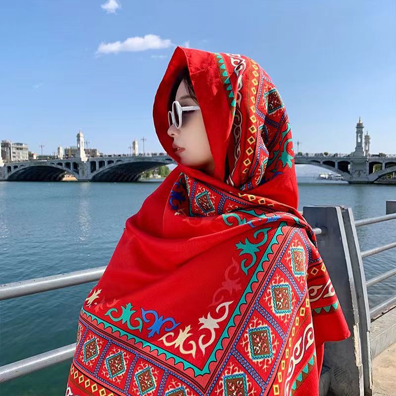 西藏茶卡盐湖沙漠旅游拍照民族风披肩防晒斜纹棉流苏围巾超大丝巾详情8