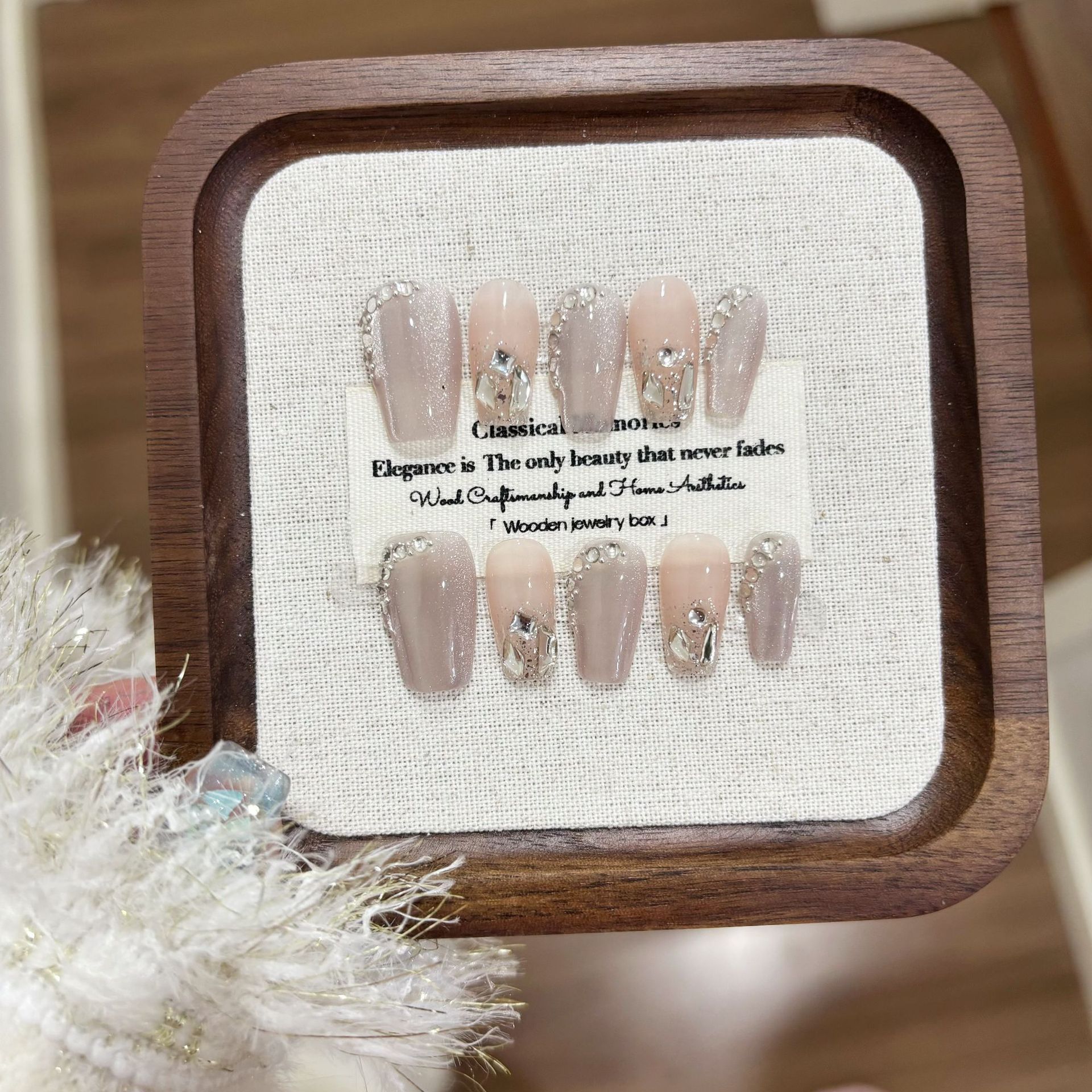 Jx高级感穿戴甲片新款春季法式猫眼爆闪花朵可拆卸美甲贴显白百搭详情11