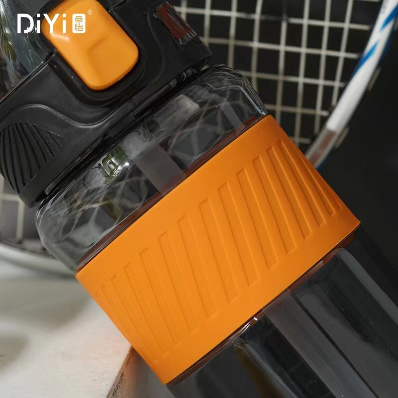 帝怡新款简约时尚大容量水杯 720ML pc材质 热销运动款吸管杯详情8