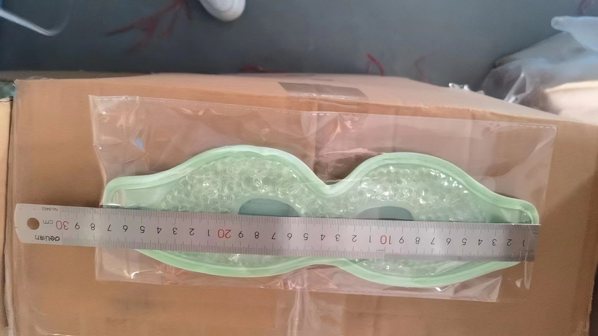 跨境PVC毛绒凝胶眼罩冷热冰敷降温美容眼罩遮光冬季热敷眼罩专供外贸详情6