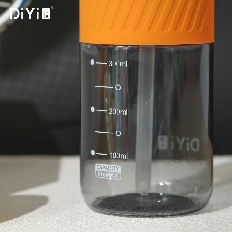 帝怡新款简约时尚大容量水杯 720ML pc材质 热销运动款吸管杯详情9