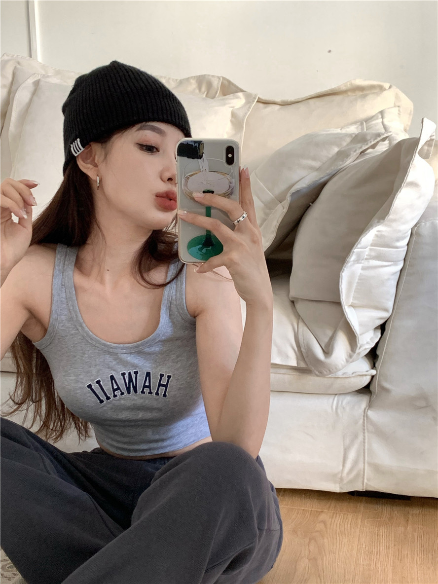 网红同款字母工字背心女舒适透气自带胸垫甜辣风修身显瘦短款上衣详情17