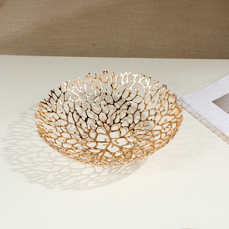 Modern and simple hollowed-out fruit plates and baskets, creative model room, living room, dining table, tea table, and artistic ornaments pic 1