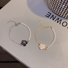 日韩风轻奢小众珍珠手链女批发高级设计感百搭锆石花朵手串手饰品详情6