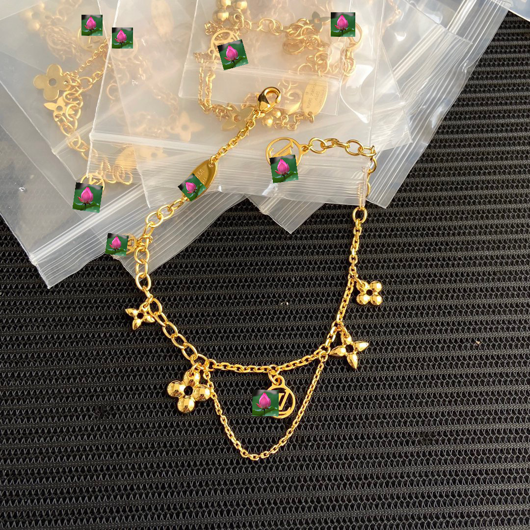 23新款多吊坠镂空女士复古吊坠花卉花朵手链详情2