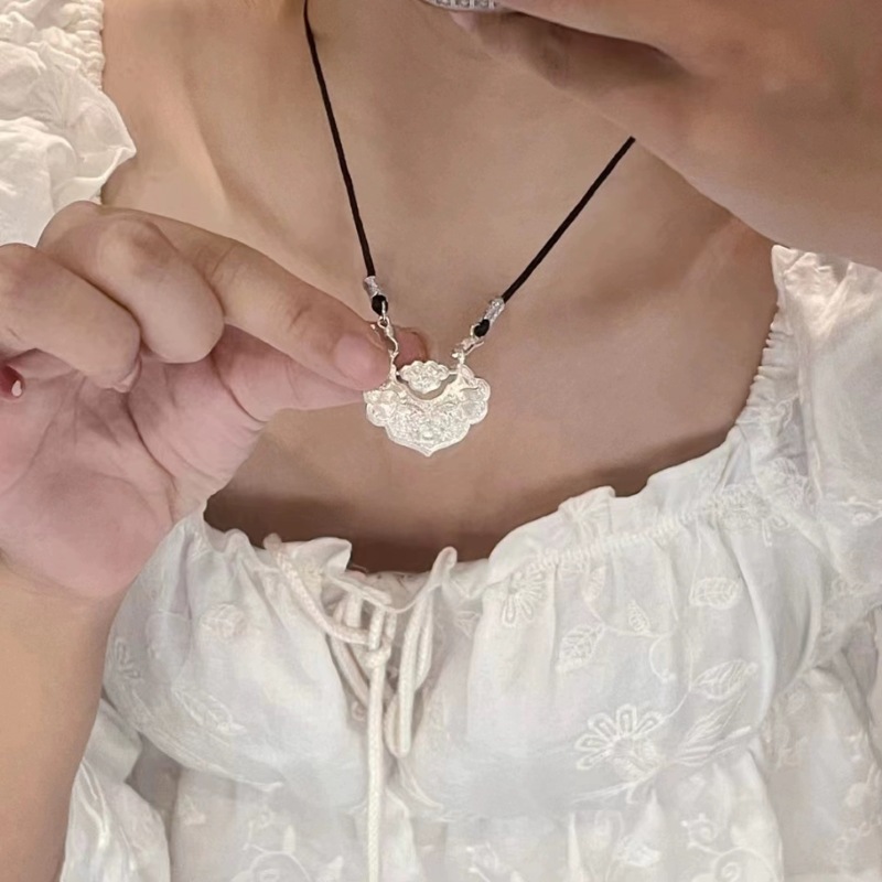 足银999锦鲤锁银莲花国风平安锁编织纯银项链双鱼如意长命锁锁骨详情23