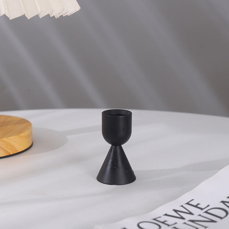 In-stock Nordic-style American candles, pure black candlestick base, three-piece set for model room decoration, small candlestick decorative ornaments pic 2