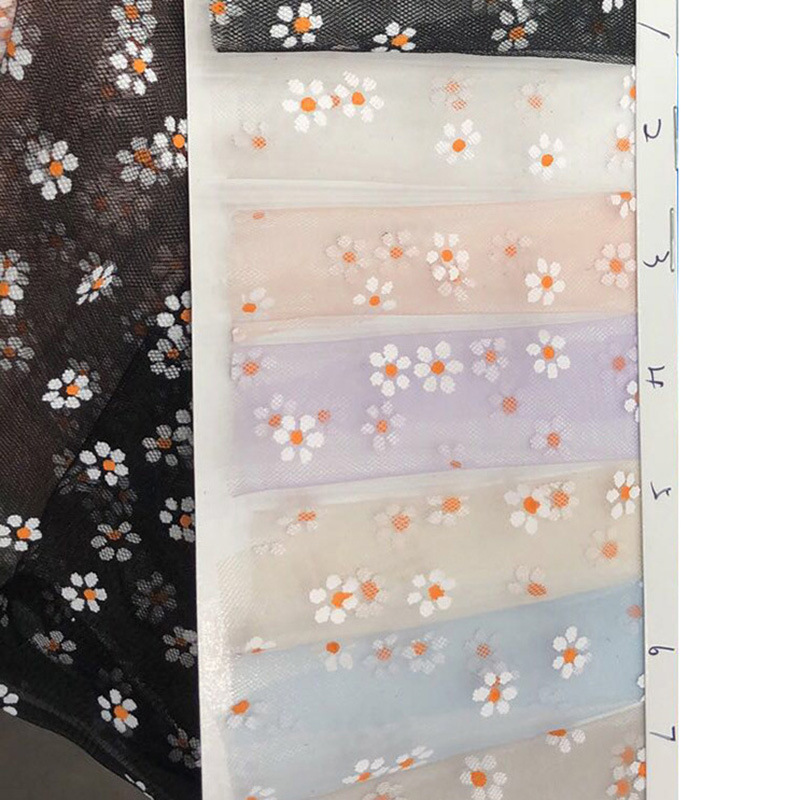 国潮厂家供应 胶浆胶印小雏菊网眼布网纱 裙纱童装舞台服装面料辅料详情17