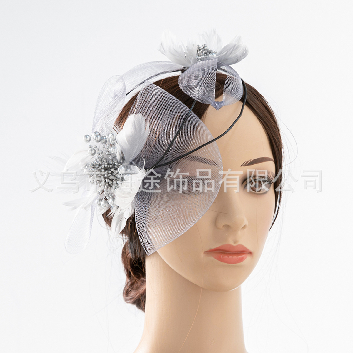 In Europe and America, there are super ethereal and fresh netted flower hair clips and hair accessories that can be styled freely. They are bridal headwear and hair flowers for women pic 1