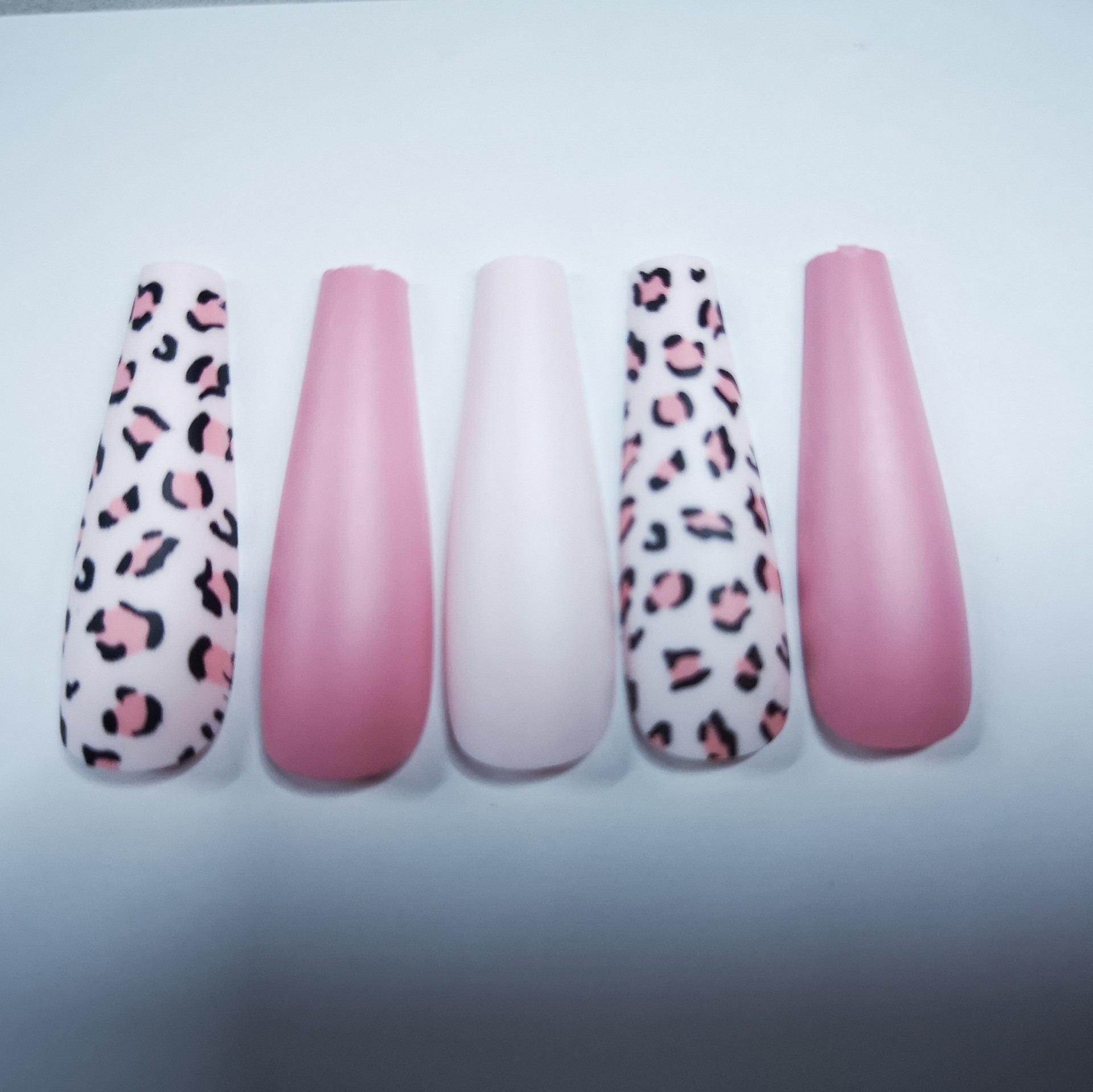30 pieces of artificial nails, finished nail pieces, extended ballet nails, almond nail patches, wearable nails, cross-border European and American stock pic 36