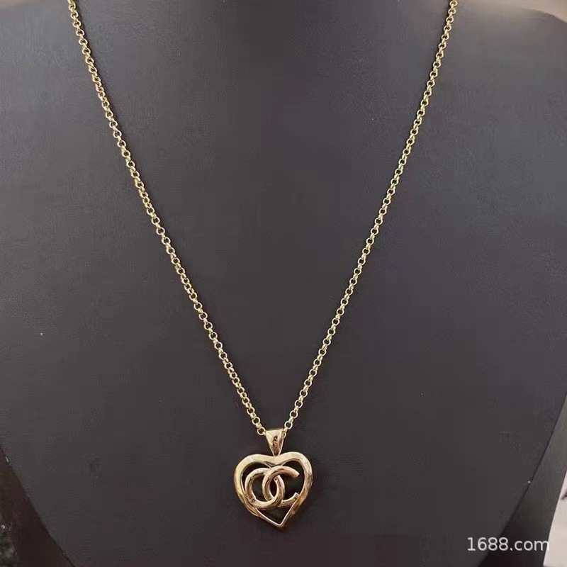 小香项链女新款香奶奶高版本跨锁骨链境复古双C珍珠毛衣链厂家直详情8