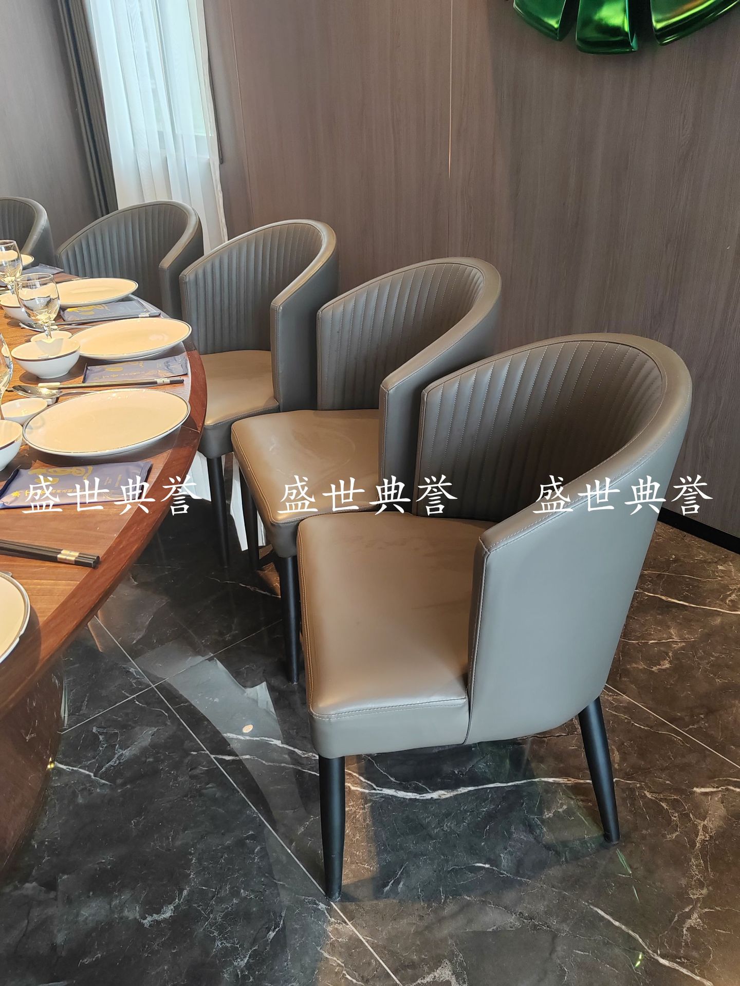 Foshan manufacturer wholesale light luxury dining tables and chairs, seafood Zizi electric tables and chairs, hotel private rooms, simple and modern soft-padded chairs pic 5