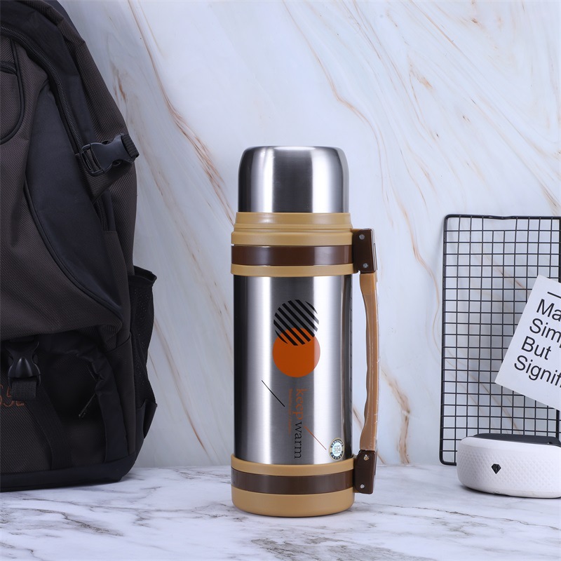 304 stainless steel vacuum insulated kettle, large-capacity kettle, outdoor sports travel kettle, portable handle thermos pic 5