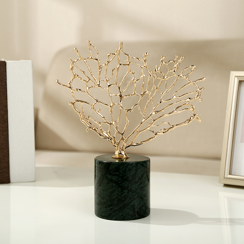 Wholesale of European-style creative metal decorative items, coral tree marble ornaments, home soft furnishings and light luxury decorative decorations pic 9